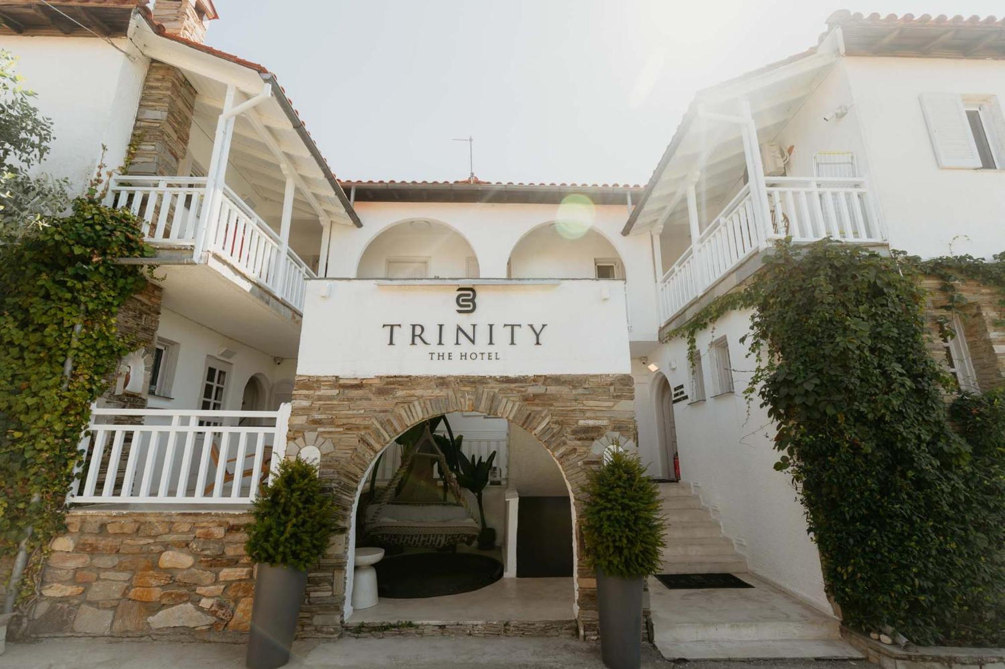 Trinity The Hotel Amoliani Zewnętrze zdjęcie